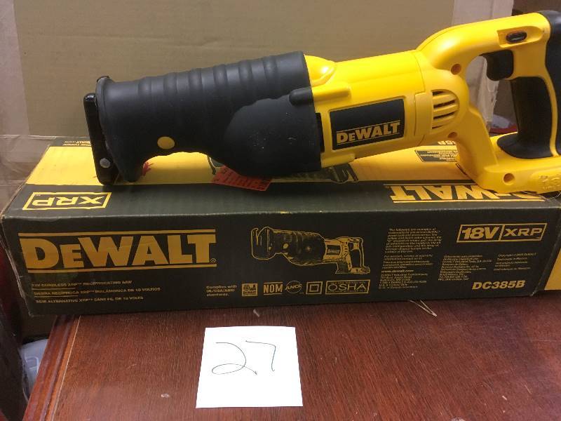 lot 27 image: DeWalt 18V NiCd Cordless Reciprocating Saw- Tool Only
