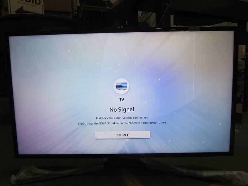 lot 2 image: Samsung 40 in. Class LED 1080p 60Hz Smart HDTV with Built-In Wi-Fi