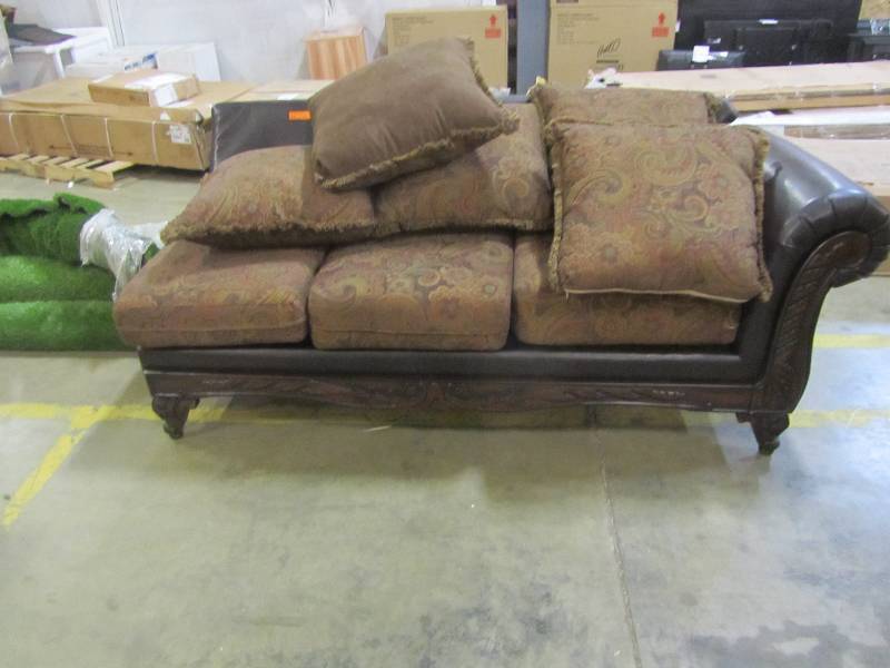 lot 46 image: couch 77in x 35in