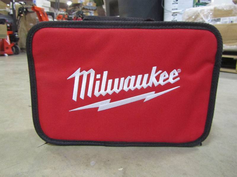 lot 110 image: Milwaukee M12 12-Volt Lithium-Ion Cordless 38 in. Ratchet Kit W(1) 1.5Ah Battery, Charger & Tool Bag