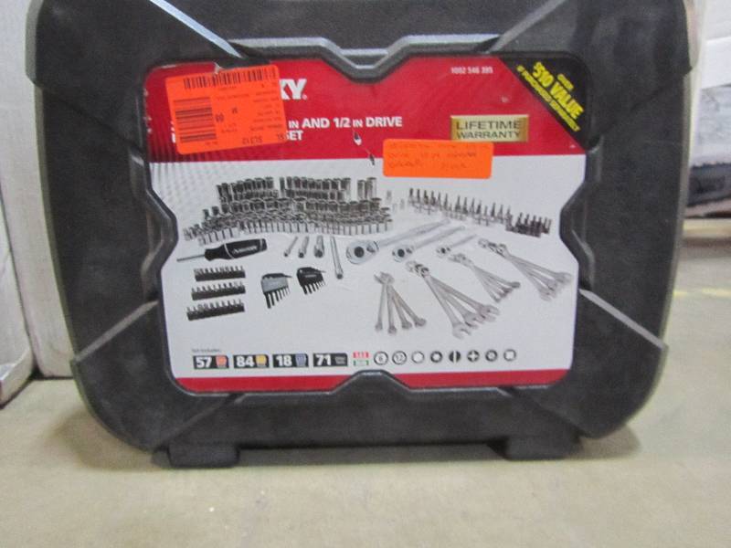 lot 112 image: Husky Mechanics Tool Set (230-Piece)