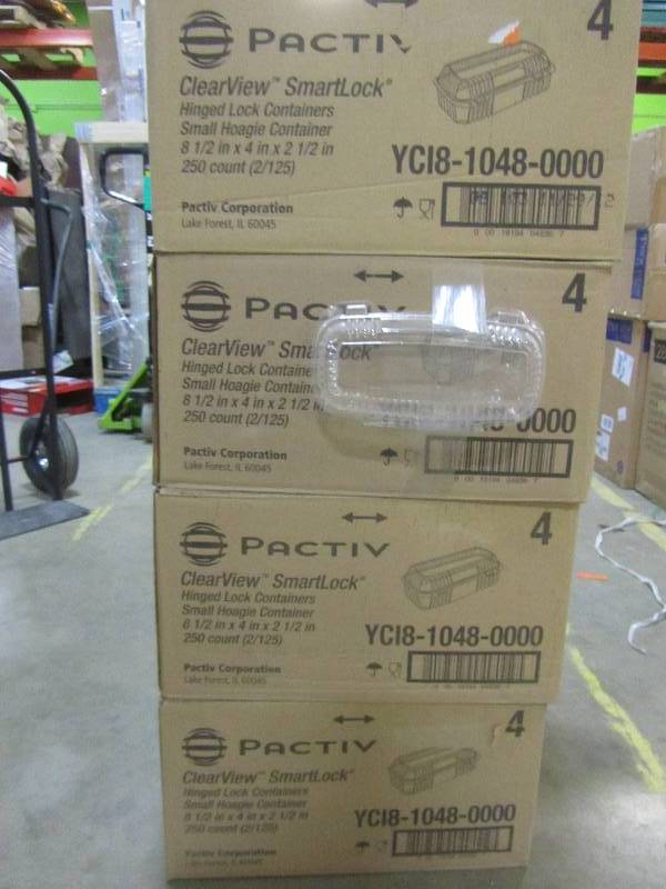 lot 128 image: Pactiv SmartLock Food Containers, Clear, 250 count (X4 boxes )
