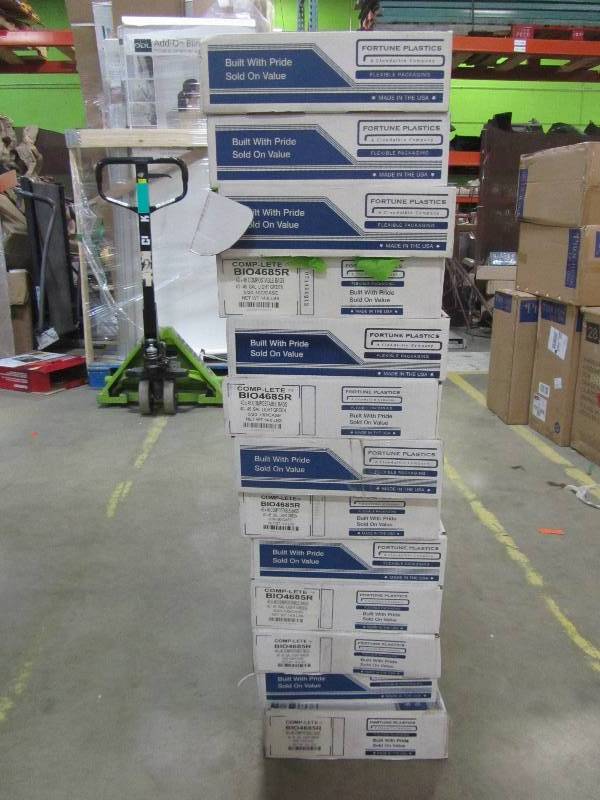 lot 129 image: 40 x 46 compostable bags 40-45gal light green 520-100case (x13 boxes)