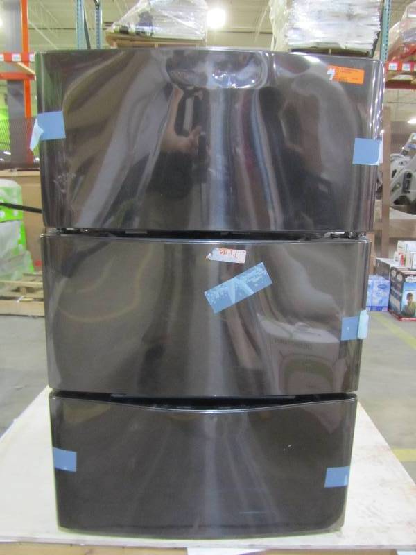 lot 138 image: LG Electronics 27 in. 1.0 cu. ft. SideKick Pedestal Washer in Graphite Steel (x3) NON WORKING DISPLAYS