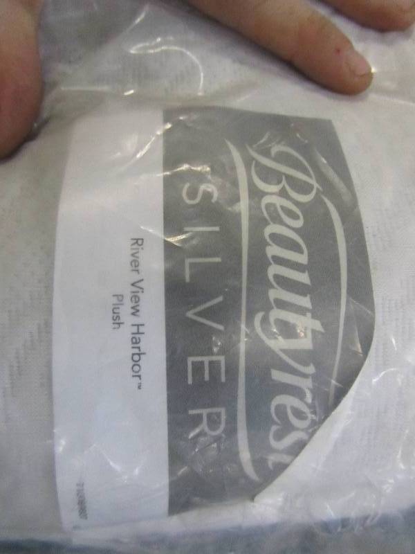 lot 154 image: Beautyrest Silver River View Harbor Queen Plush Pillow Top Low Profile Mattress Set