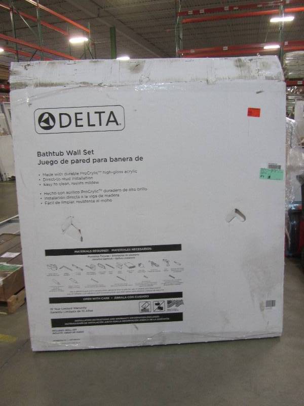 lot 200 image: Delta Classic 400 32 in. x 60 in. x 60 in. 3-Piece Direct-to-Stud Tub Surround in High Gloss White
