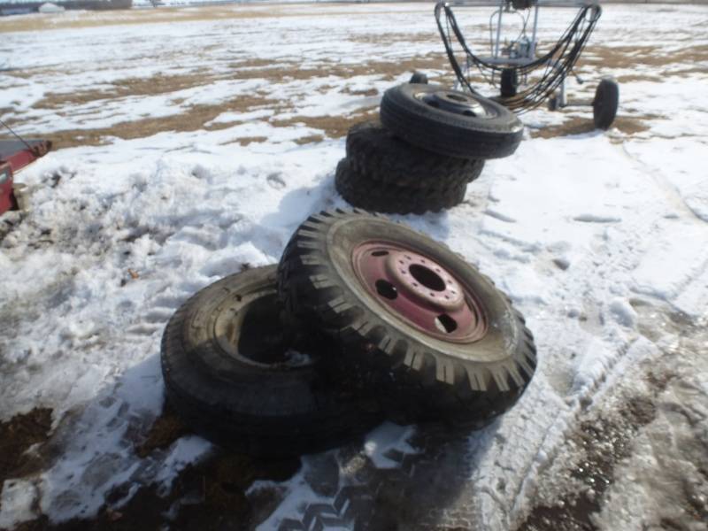 Truck Tires 9.00 x 20
