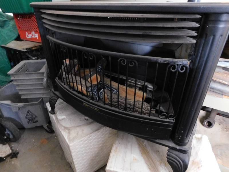 lot 73 image: GAS FIREPLACE