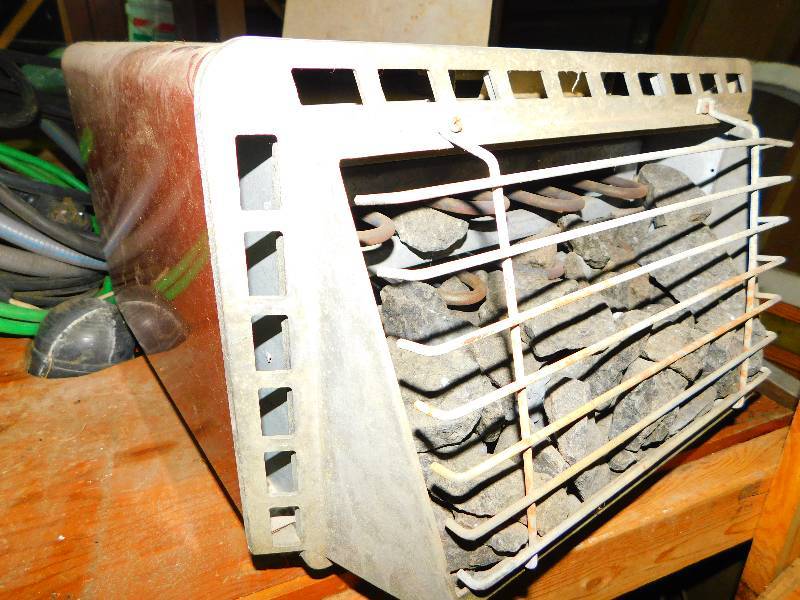 lot 275 image: HELO SAUNA UNIT
