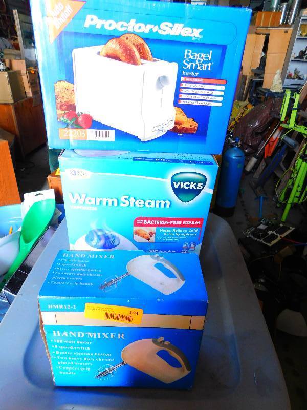 lot 104 image: TOASTER, VICKS WARM STEAMER, AND MIXER