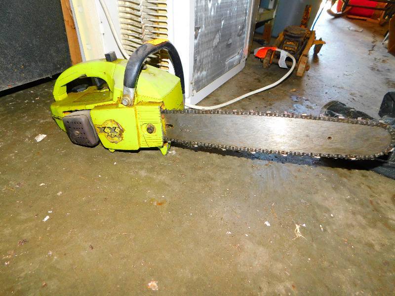lot 164 image: POULAN CHAINSAW