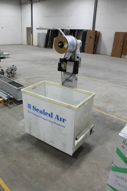 lot 7 image: Fill-Air NTS Table Side Packaging System