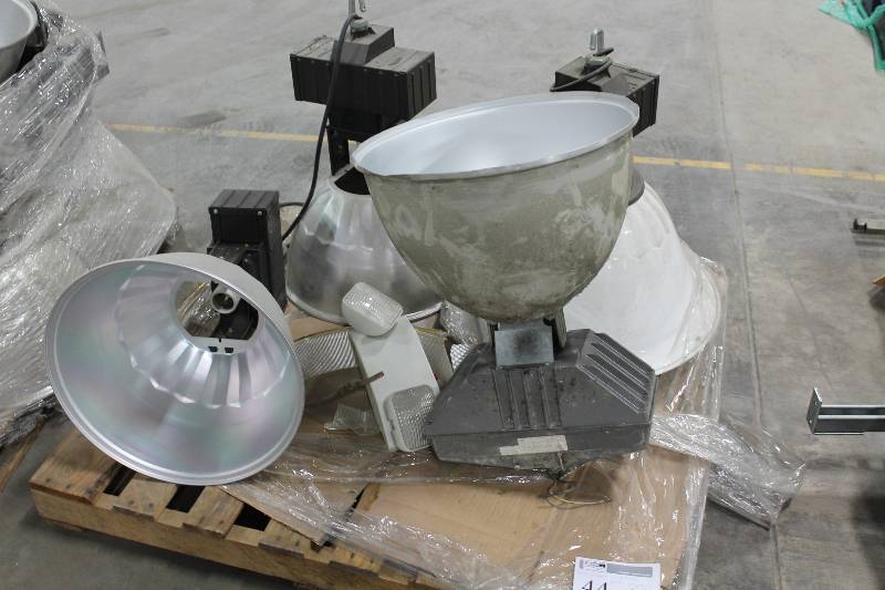lot 44 image: Cooper Lighting Shop Lights