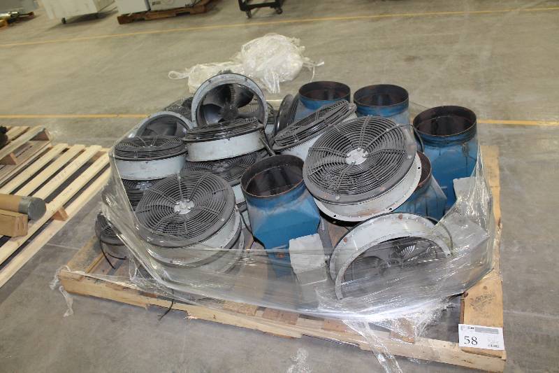 lot 58 image: 15in. Fans & Blower Motors