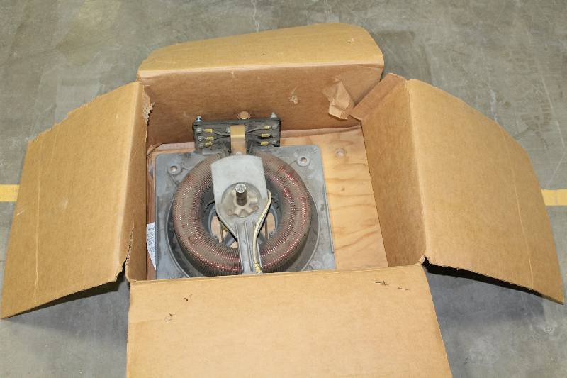 lot 27A image: Staco Variable Transformer
