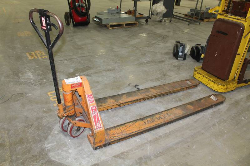 lot 9 image: Rol Lift Pallet Jack