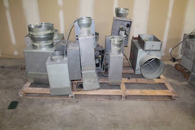 lot 79 image: Duct Motors