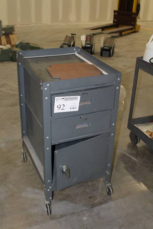lot 92 image: 1-Door 2-Drawer Rolling Metal Cabinet