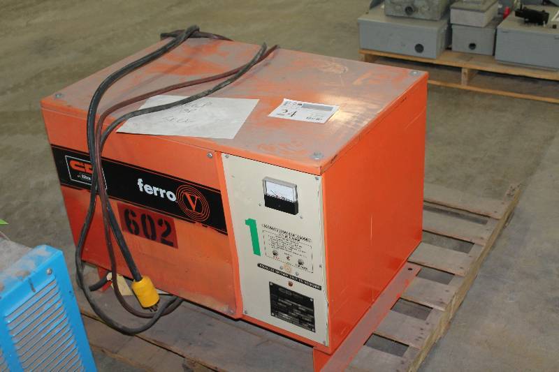 lot 24 image: C&D Batteries Industrial Ferro V 24V Battery Charger