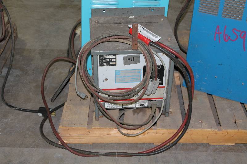 lot 22 image: Precision Industrial 24V Battery Charger