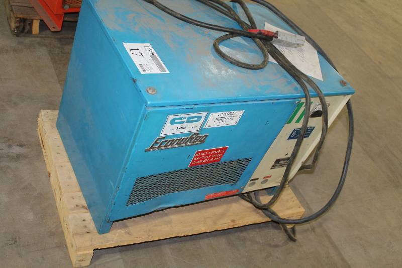 lot 17 image: C&D Batteries Industrial Econoreg 36V Battery Charger