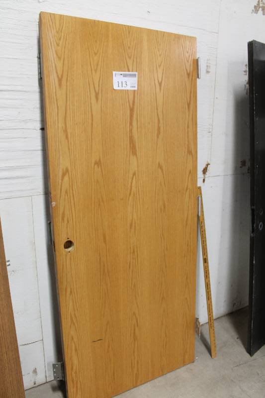 lot 113 image: Lot of (2) Interior Wood Doors wo Hardware