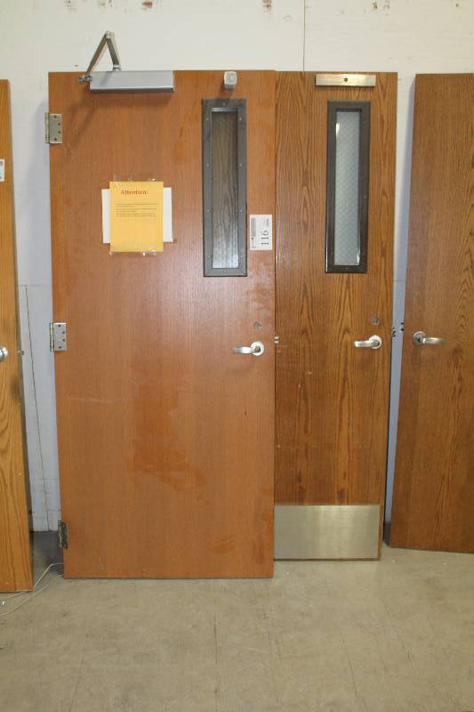 lot 116 image: Lot of (2) Interior Wood Doors w Window, Door Closer, Hardware