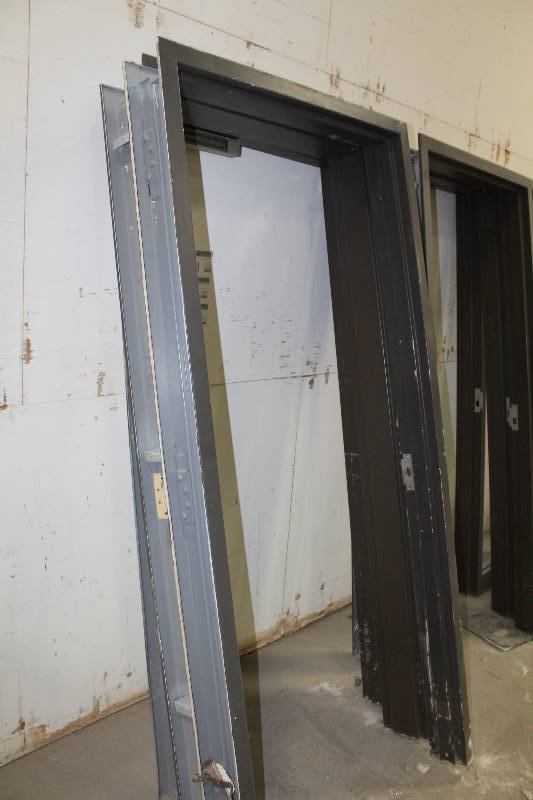 lot 132 image: Single Metal Door Frame