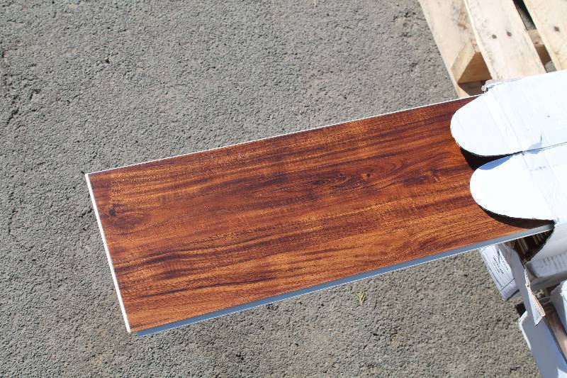 lot 28 image: Wood Floor Milan