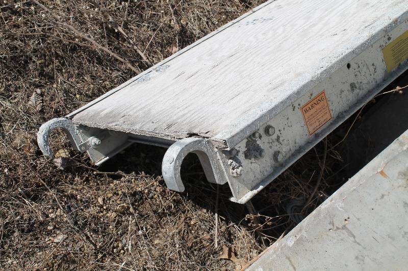 lot 31 image: Scaffold Plank Aluminum Extrude Frame Heavy Duty Commercial Grade