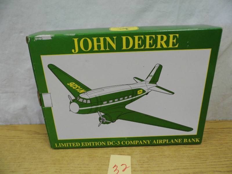 John Deere DC3 Airplan Bank