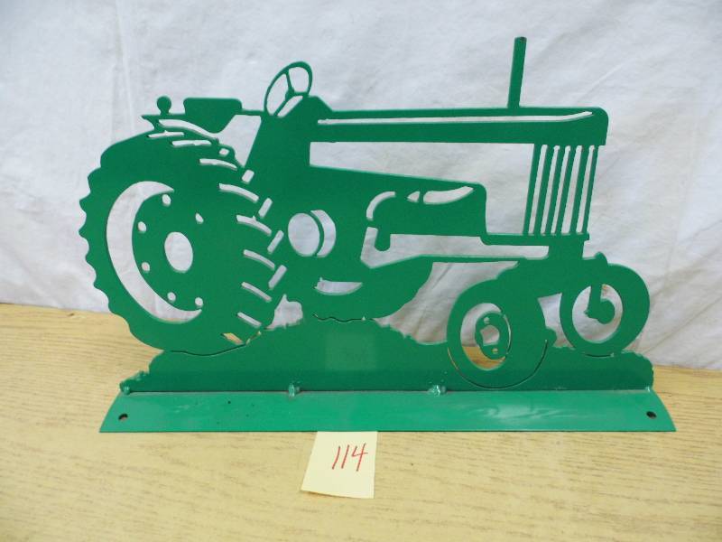 Metal Tractor Cutout