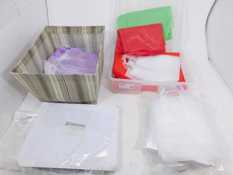 Lot of Bags & Tissue Paper