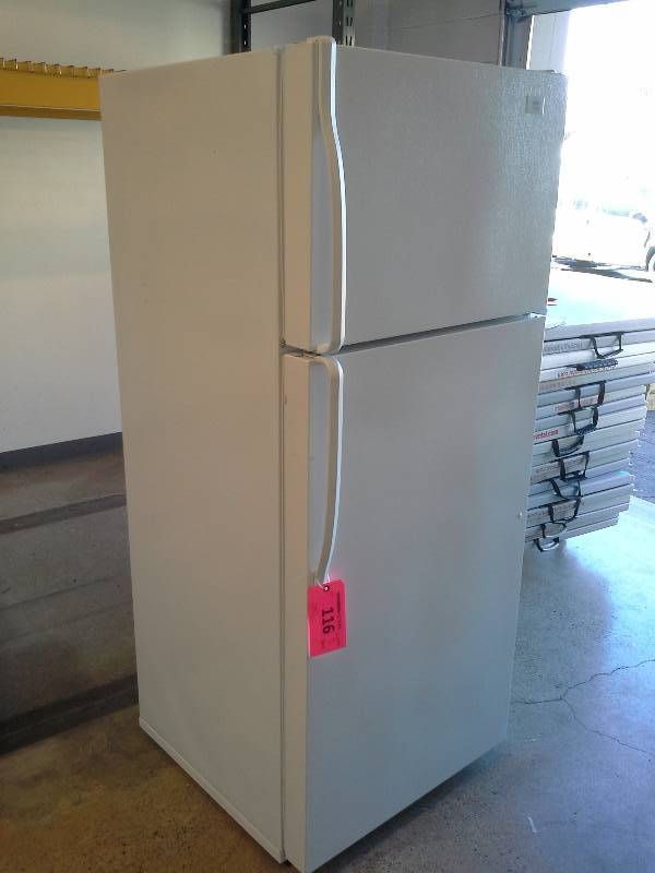 WhirlPool Corporation Refrigerator