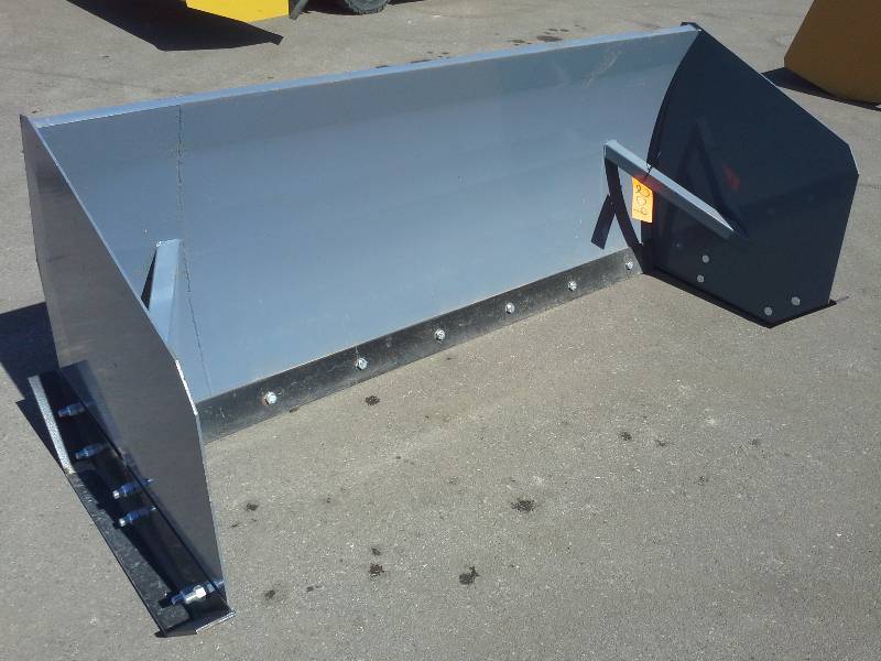 7 Snow Pusher (Skidsteer)