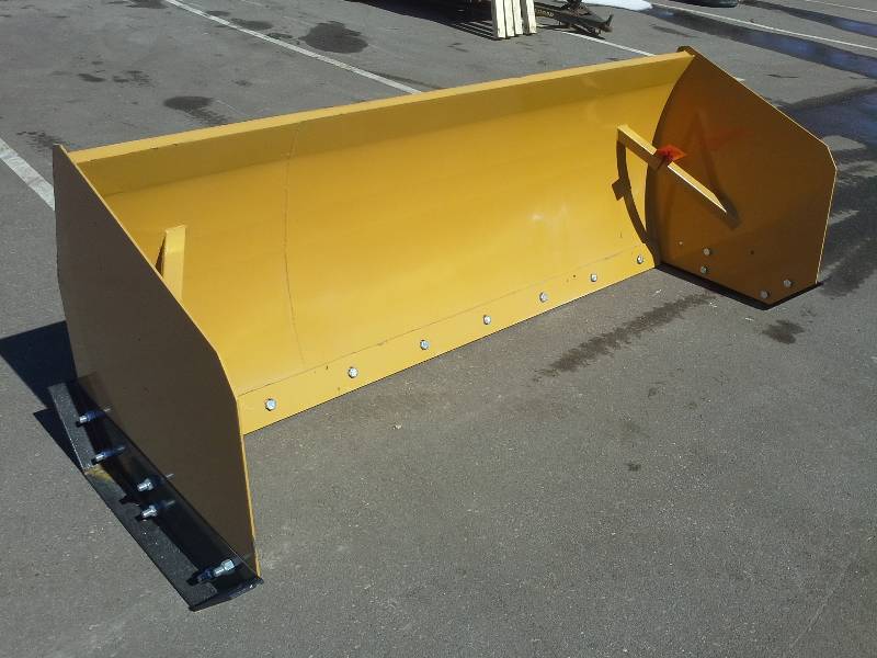 8 Snow Pusher (SkidSteer Attachment)