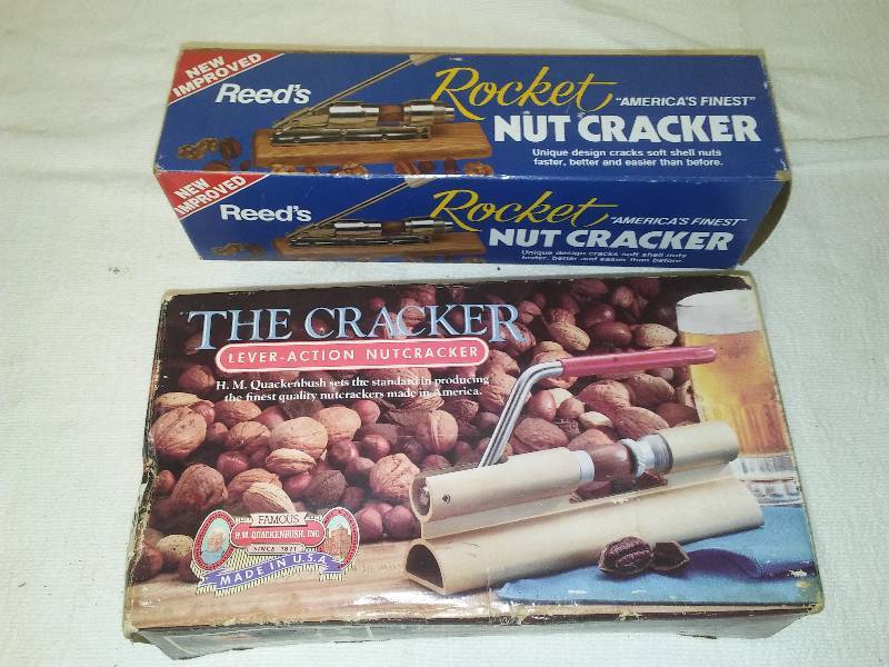 lot 7 image: 2 Mechanical Nutcrackers