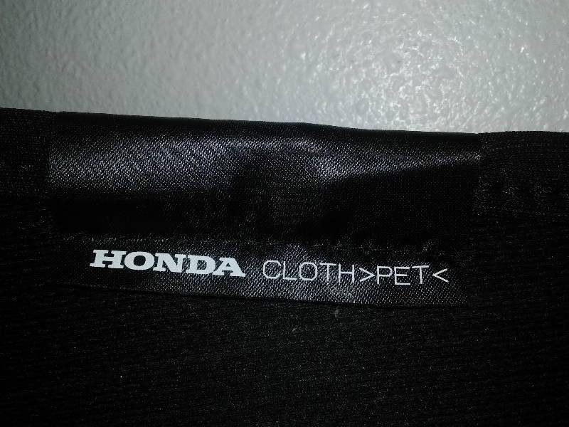 lot 11 image: Honda HRV & CRV 2015 Cargo Cover, New