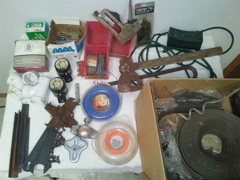 lot 20 image: Nelson Water times, outdoor extension, Vintage Axe, tools