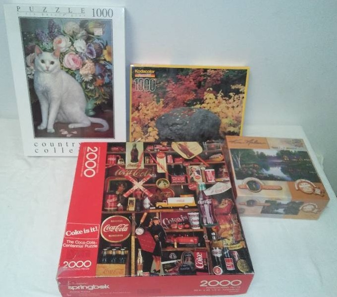 lot 27 image: Puzzles NEW in box, sealed (5)