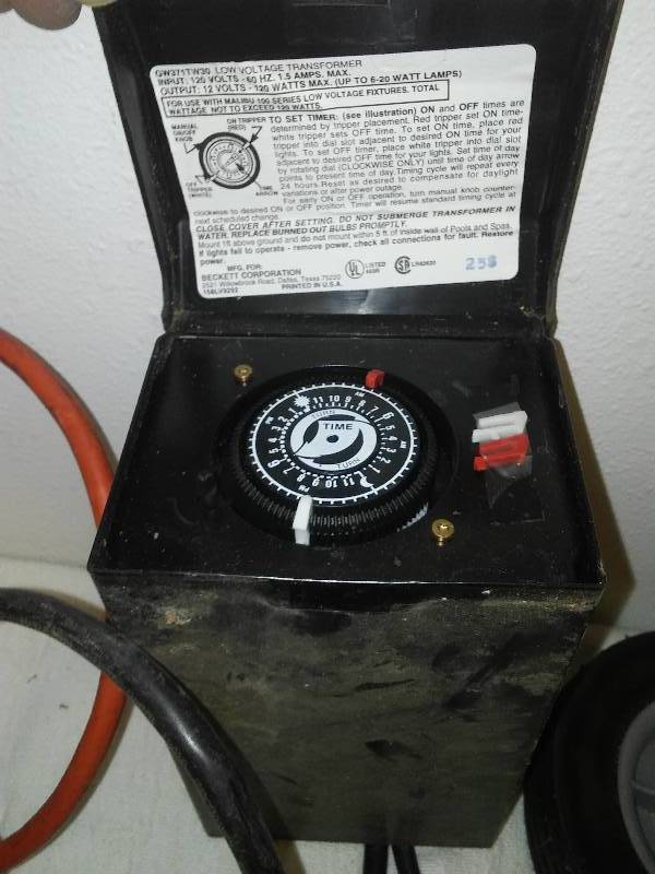 lot 41 image: Beckett Outdoor timer light, pond heater and hose timers