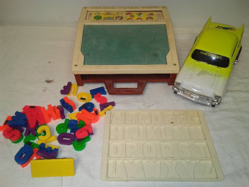 lot 56 image: Vintage Fisher Price and 1957 Chevy Car (121 scale)