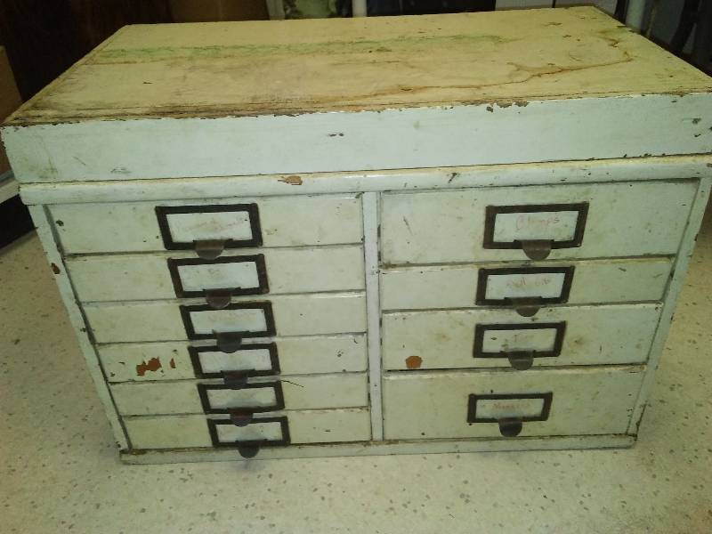 lot 72 image: Vintage 10 Drawer, oak frame wood box organizer