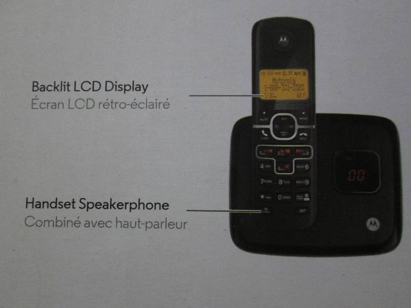 lot 32 image: Motorola Digital Cordless Phone ope...