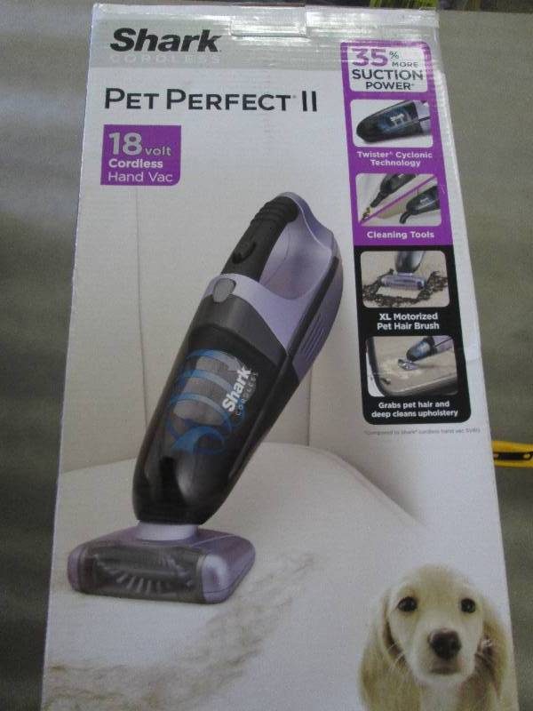 lot 62 image: Shark Pet Perfect II HandHeld Vacuu...