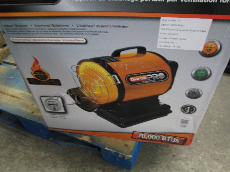 lot 68 image: Dyna-Glo 70K BTU Kerosene Radiant F...