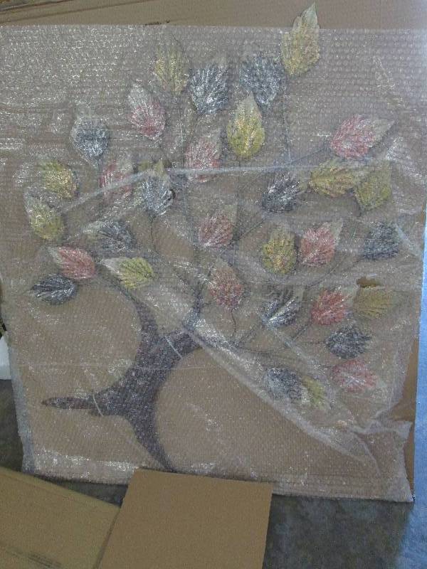 lot 76 image: Colorful Metal Tree Wall Dcor ope...