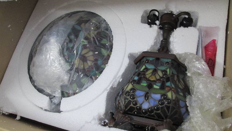 lot 89 image: Tiffany Style Table Lamp open box, ...