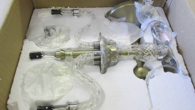 lot 123 image: Crystal Table Top Candleabra open b...