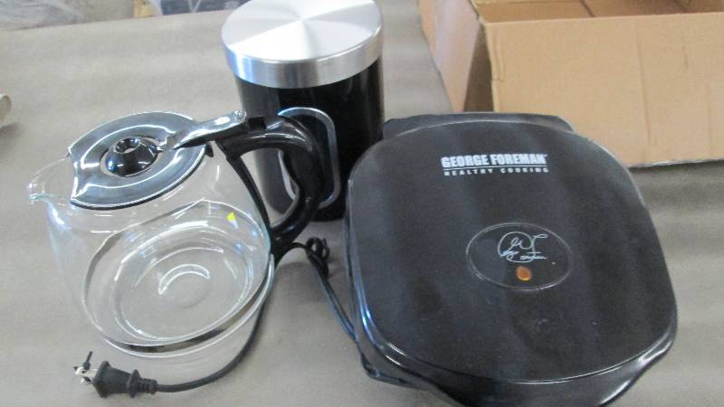 lot 176 image: Small George Foreman Grill, Black &...